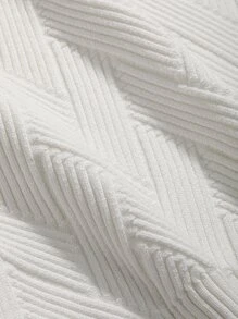 DAZY Men Solid Drop Shoulder Fall Sweater