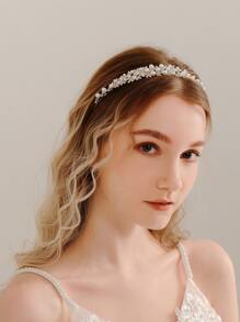 1件珍珠水钻焊接新娘发箍，闪亮简约发圈，生日礼物情人节配饰