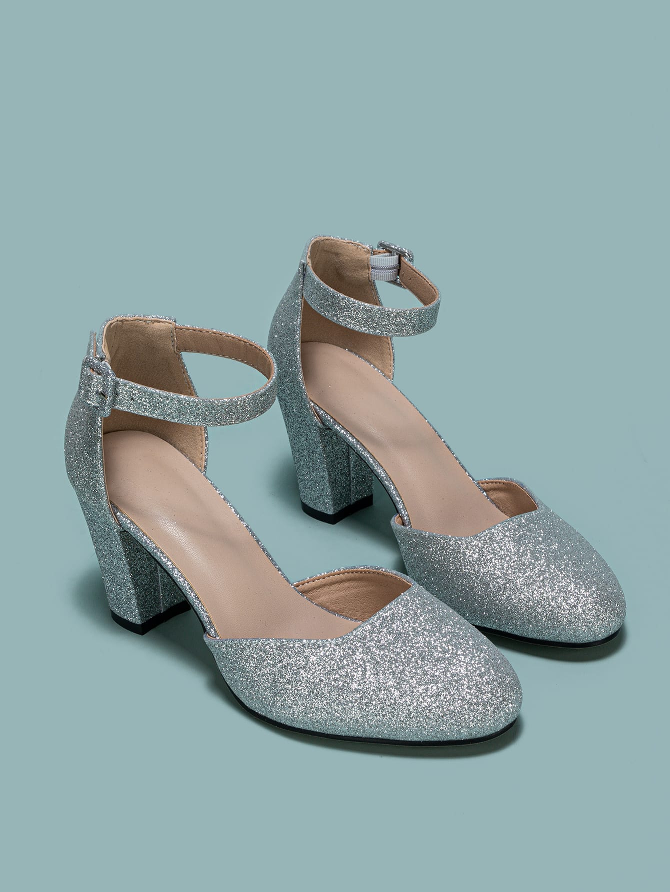 أحذية كعب سميك مدبب مفرغة للنساء، فضي، مناسبة للعم...