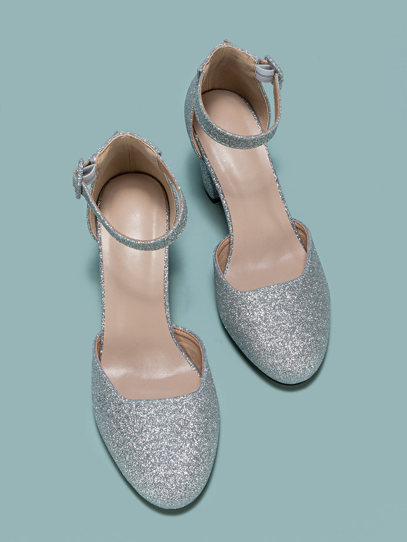 أحذية كعب سميك مدبب مفرغة للنساء، فضي، مناسبة للعم...