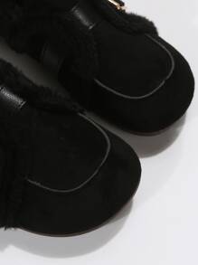 Buckle Decor Faux Suede Contrast Fluffy Flat Loafers - Black - View 3