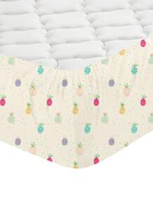 Pineapple & Polka Dot Pattern Fitted Sheet