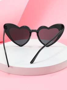 1pair Men Heart Frame Black Fashion Glasses Party Accessories For Summer Beach Vacation,Outdoor,Travel - Black - View 3