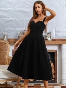 简约复古吊带露背天鹅绒长款修身A字裙女 - 黑色 - 查看 5