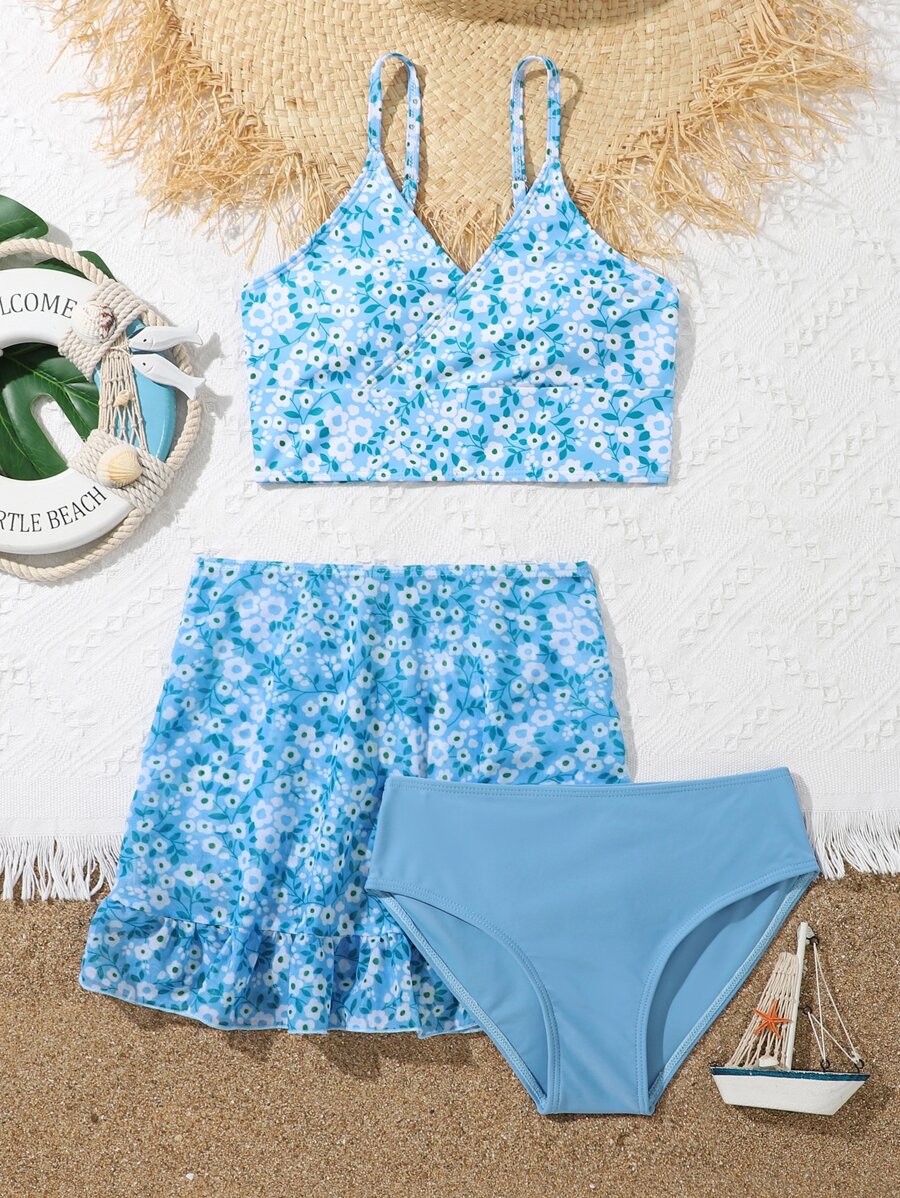 青少年女孩碎花比基尼套装搭配沙滩裙夏日海滩