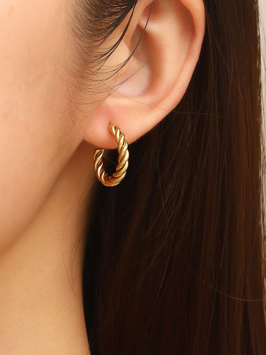 MONALLY 2 件不锈钢扭曲耳钉，18K 镀金女士派对配饰 - 金黃色 - 查看 1