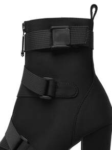 Zip Side Chunky Heeled Classic Boots - Black - View 6