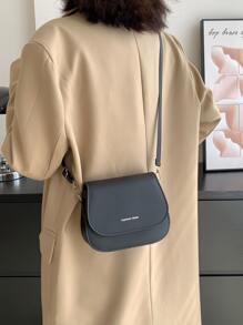 字母圖案馬鞍包,時尚素色斜挎包,小翻蓋錢包適合女士 - 黑色 - 查看 4