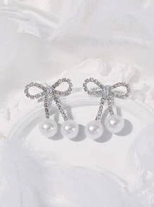 ROMWE Faux Pearl & Rhinestone Bow Decor Stud Earrings Valentines - Silver - View 2