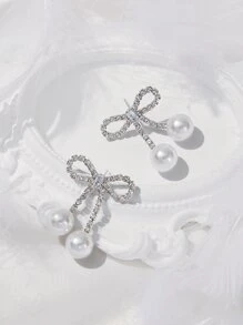 ROMWE Faux Pearl & Rhinestone Bow Decor Stud Earrings Valentines - Silver - View 3