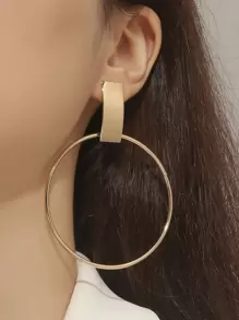 Circle Decor Earrings - Yellow Gold - View 1