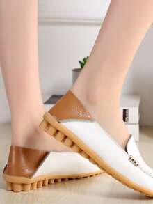 Stitch Detail Slip-On Flat Loafers - White - View 3