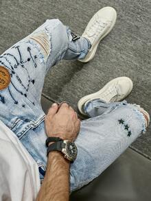 Manfinity LEGND Men Cotton Letter Patched Ripped Skinny Jeans - Light Wash - View 7