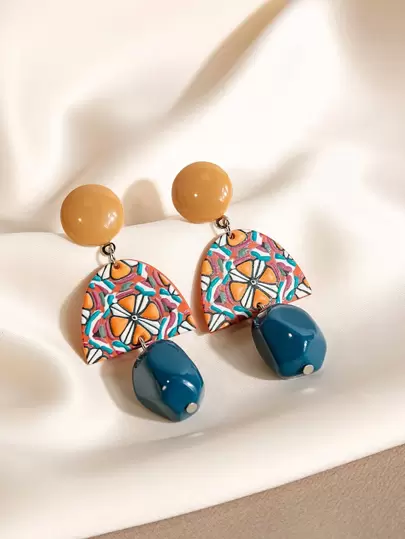 Geometric Decor Drop Earrings