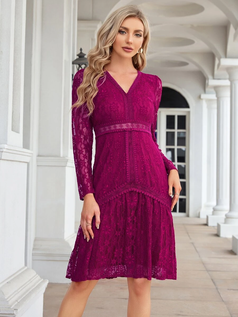 Vestido de cuello V bajo con fruncido con encaje - Rojo violeta - Ver 1