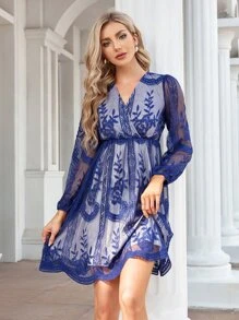 Floral Embroidery Mesh Overlay Scallop Trim Dress - Blue and White - View 3