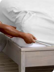 1pc Queen Size Fitted Sheet - 1800 Microfiber - Super Soft Hotel Luxury - Deep Pocket - Durable & Long-lasting - White - View 5