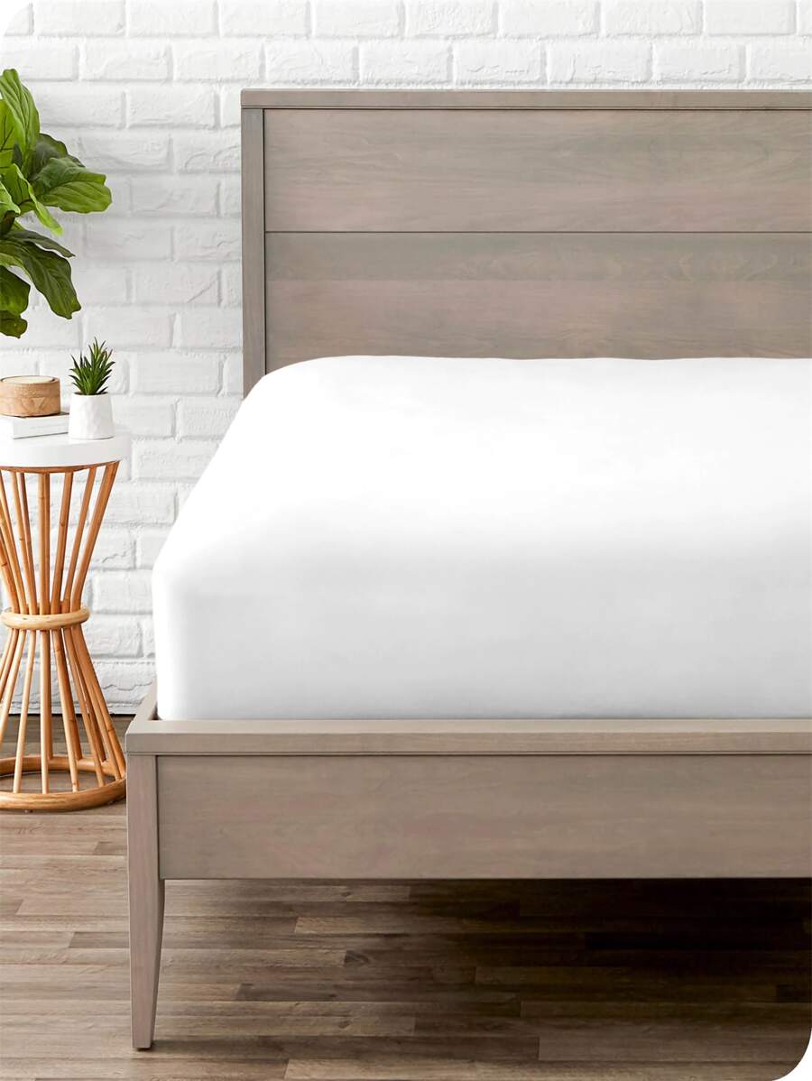 1pc Queen Size Fitted Sheet - 1800 Microfiber - Super Soft Hotel Luxury - Deep Pocket - Durable & Long-lasting - White - View 1