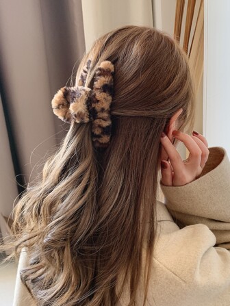 Leopard Pattern Fuzzy Hair Claw Cute Leopard Print,Hair Accessories,Claw Clips,Hair Jaw Clip,Hair Clutch, Autumn, School Stuff, College Fall Winter Hair Clip For Vacation Outfits Woman