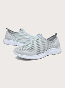 Men Letter Patch Decor Slip-on Mesh Breathable Running Shoes - Grey - View 2