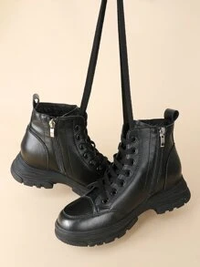 1雙極簡風格鞋帶