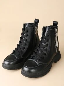 1雙極簡風格鞋帶