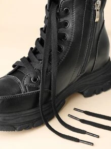 1雙極簡風格鞋帶