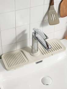 1pc Random Kitchen Sink Splash Guard, Kitchen Guard For Faucet, Kitchen Splash Guard For Sink, Silicone Faucet Mat, Sink Splash Guard Behind Faucet - White - View 8