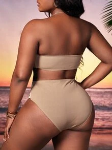 Conjunto de bikini bandeau de talla grande con bloque de color para playa en verano