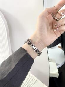 1pc Lovely Double Heart Rhinestone Inlay Loop Chain Compatible With Apple Watch Band As A Gift For Students Returning To School Valentines - Silver - View 5