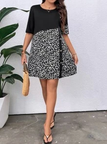 SHEIN LUNE Plus Ditsy Floral Print Button Side Dress - Black and White - View 4