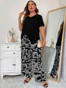 EMERY ROSE Plus Geo Print Asymmetrical Hem Top & Wide Leg Trousers - Black - View 5
