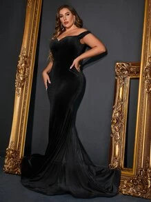 Plus Off Shoulder Mermaid Hem Velvet Dress - Black - View 8