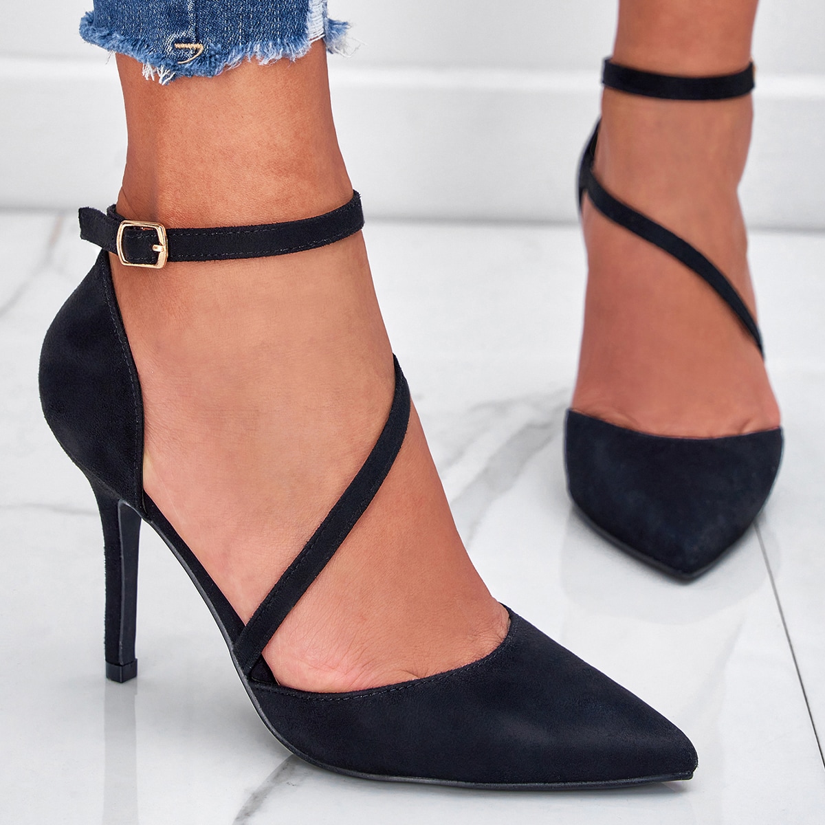 Zapatos de tacón alto de punta fina para mujer, de diseño con hebilla y correa, de la serie de San Valentín, elegantes, para fiesta, de nueva moda