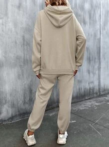 SHEIN Unity 字母圖案袋鼠口袋抽繩連帽衫和運動褲 - 卡其色 - 查看 2