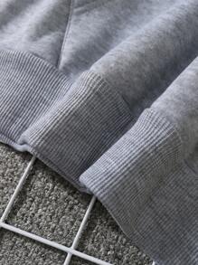 SHEIN EZwear Heart Print Kangaroo Pocket Drawstring Thermal Hoodie - Grey - View 4