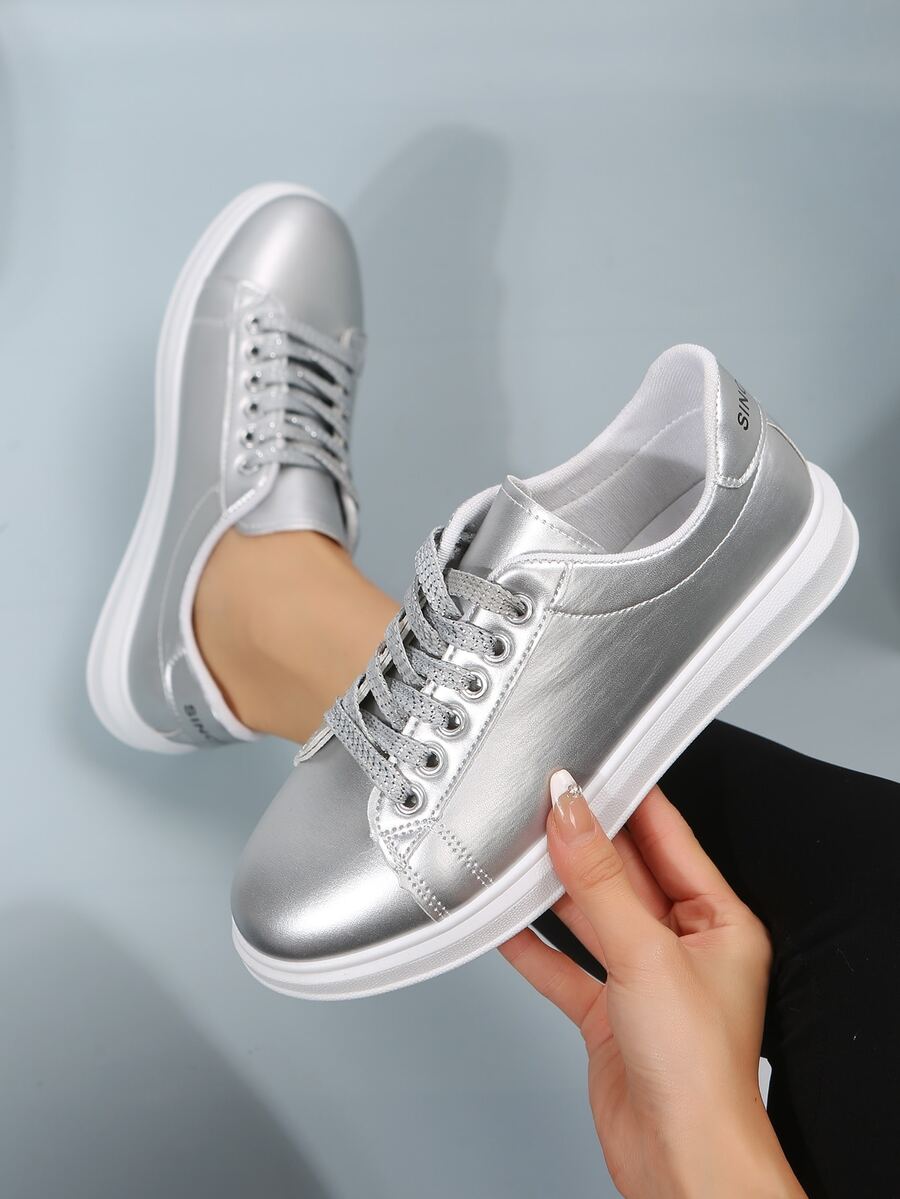 Zapatillas de skate de color metálico con cordón delantero - Plateado - Ver 1