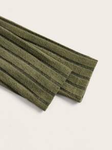 SHEIN EZwear Cut Out Front Mock Neck Crop Tee - Army Green - View 4