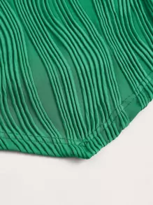 SHEIN EZwear 夏季聖帕特里克節綠色草地紋織物裙擺修身無肩帶上衣