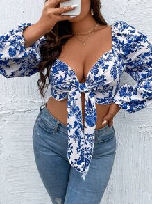 SHEIN Clasi Plus Floral Print Knot Front Crop Top - Blue and White - View 1