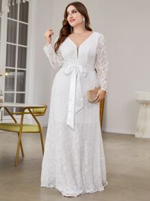 Plus Plunge Neck Belted Lace Wedding Dress - White - View 3