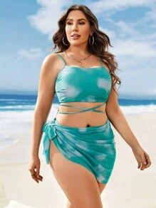 SHEIN Swim Curve Conjunto de bikini de tallas grandes de teñido anudado, top tipo camiseta con cruce de tiras en la espalda, bikini de cintura alta y falda de playa con nudos en los lados, 3 piezas, traje de baño de verano