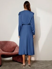 BizChic 素色墊肩緞面洋裝 - 藏蓝色 - 查看 2