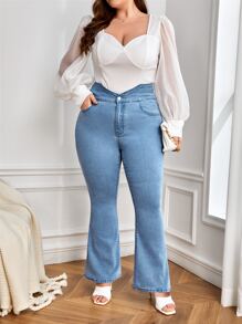 Plus V-cut Waist Flare Leg Jeans - Light Wash - View 3