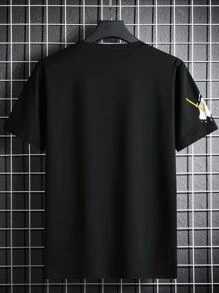Manfinity EMRG Men Slogan & Cartoon Graphic Tee - Black - View 2