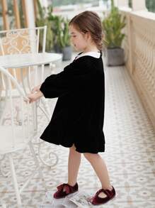 Toddler Girls Peter Pan Collar Bow Front Velvet Smock Dress - Black - View 2