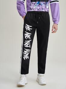 XTRASOLO Men Letter Graphic Contrast Side Seam Button Detail Trousers - Black - View 4