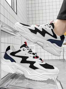 Men Color Block Letter Patch Decor Lace-up Front Chunky Sneakers - Black and White - View 1