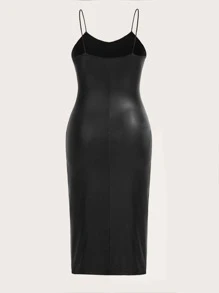 SHEIN Privé 大碼高衩PU皮革吊帶洋裝 - 黑色 - 查看 3