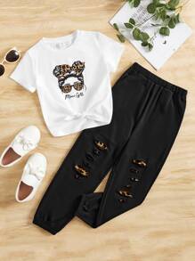 SHEIN Chicas con estampado de figura bajo con nudo Camiseta & desgarro Pantalones deportivos - Blanco y Negro - Ver 1